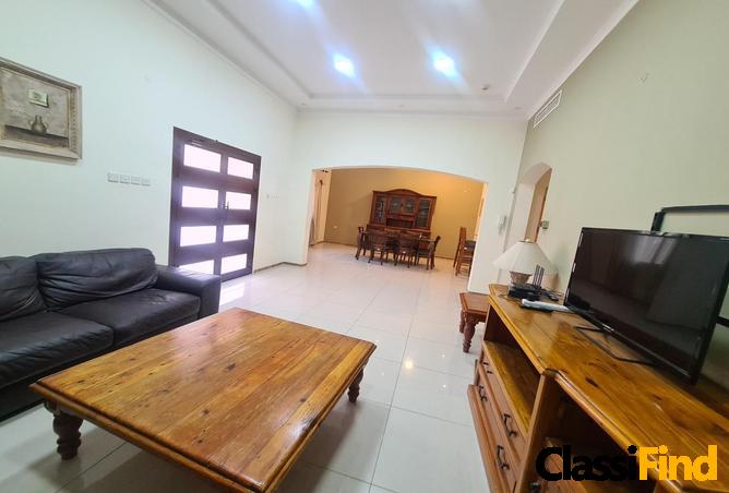 Juffair – Fully Furnished 3bed villa in compound