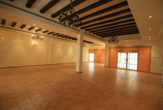 Huge 4bed Stand-alone villa Pool BD1100 incl!