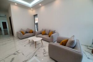 Modern Villa with Jacuzzi is a Treasure!