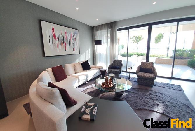 4br Duplex directly Beachfront Family Home