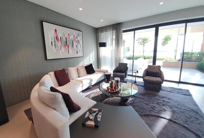 4br Duplex directly Beachfront Family Home