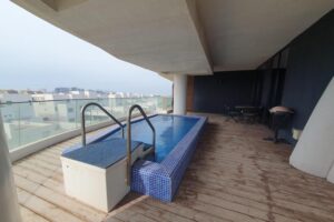Luxurious 3bed sea view, private terrace and pool!