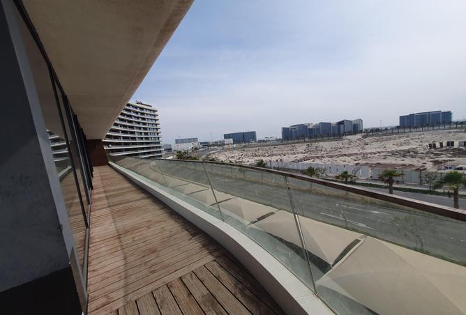 Luxurious 3bed sea view, private terrace and pool!