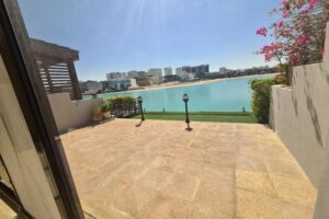 Amazing water view 3bed with direct beach access