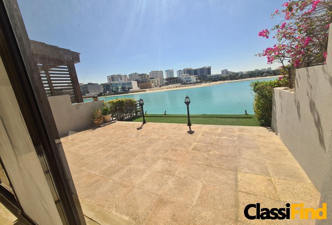 Amazing water view 3bed with direct beach access