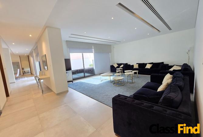 Live the Ultra-Modern Lifestyle with a Privatepool