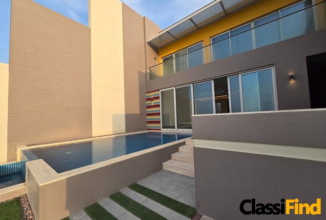 Naseem Main Canal – 4br sea villa for sale