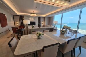sea view-3.5br in Bahrain bay – Panoramic view