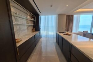 sea view-3.5br in Bahrain bay – Panoramic view