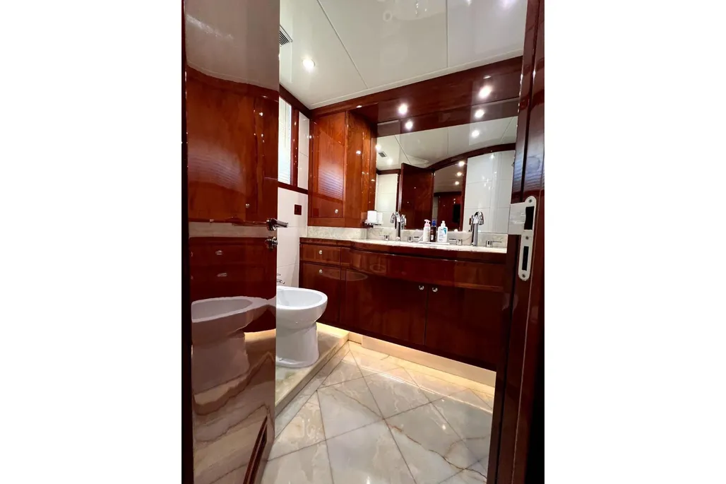 2010 Gulf Craft Majesty 88 | 88ft Dubai, United Arab Emirates
