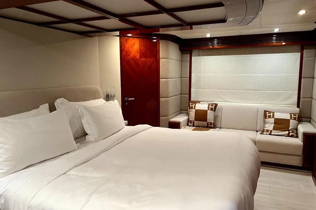 2010 Gulf Craft Majesty 88 | 88ft Dubai, United Arab Emirates