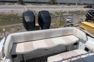 32ft beautiful & well maintained Boat (ready for immediate use)