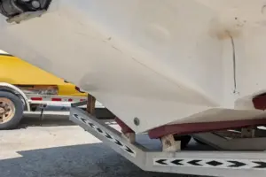 32ft beautiful & well maintained Boat (ready for immediate use)