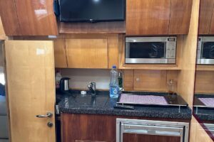 Silvercraft 37 feet, 2009 model For Sale, Kuwait