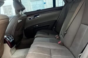 For Sale 𝐌𝐄𝐑𝐂𝐄𝐃𝐄𝐒 𝐒 350 Model: 2006