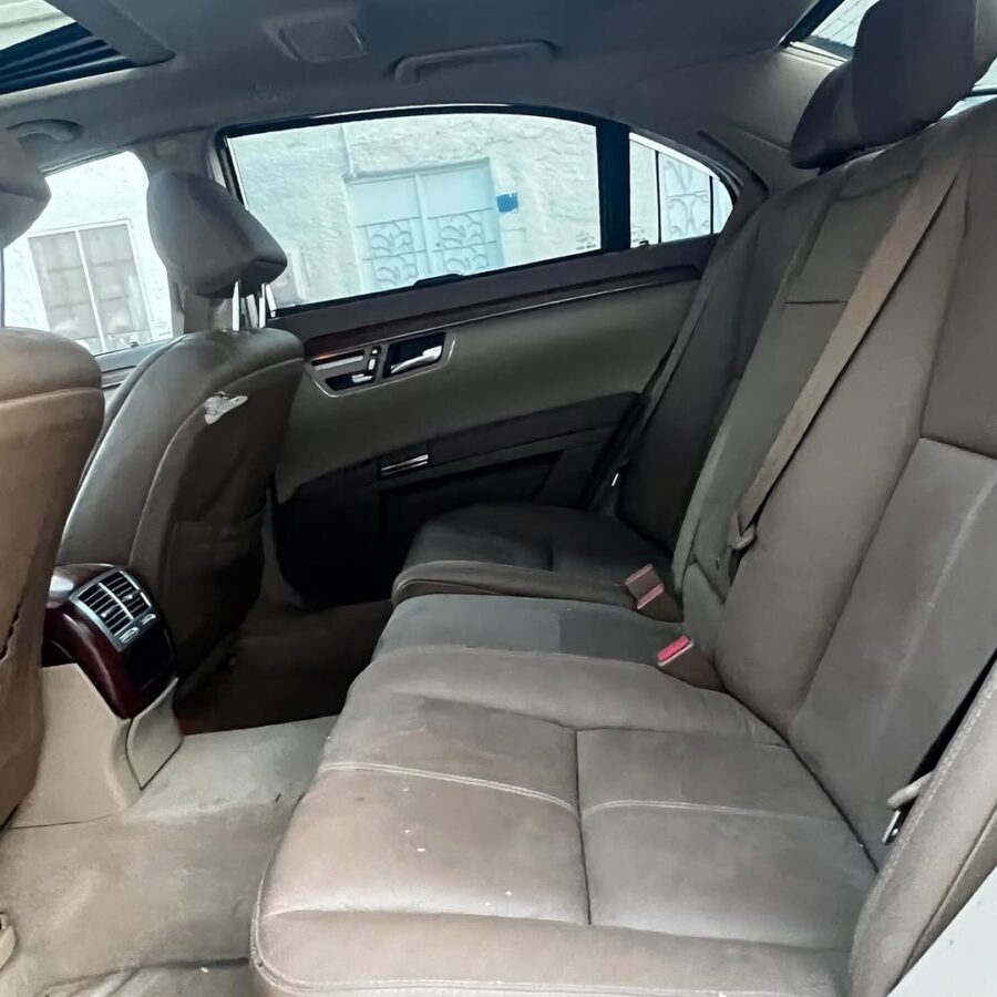 For Sale 𝐌𝐄𝐑𝐂𝐄𝐃𝐄𝐒 𝐒 350 Model: 2006