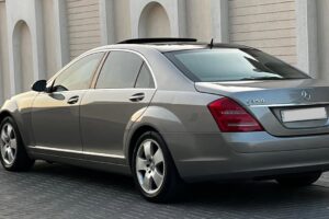 For Sale 𝐌𝐄𝐑𝐂𝐄𝐃𝐄𝐒 𝐒 350 Model: 2006