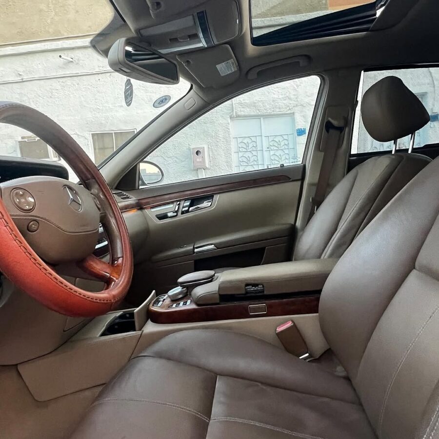 For Sale 𝐌𝐄𝐑𝐂𝐄𝐃𝐄𝐒 𝐒 350 Model: 2006