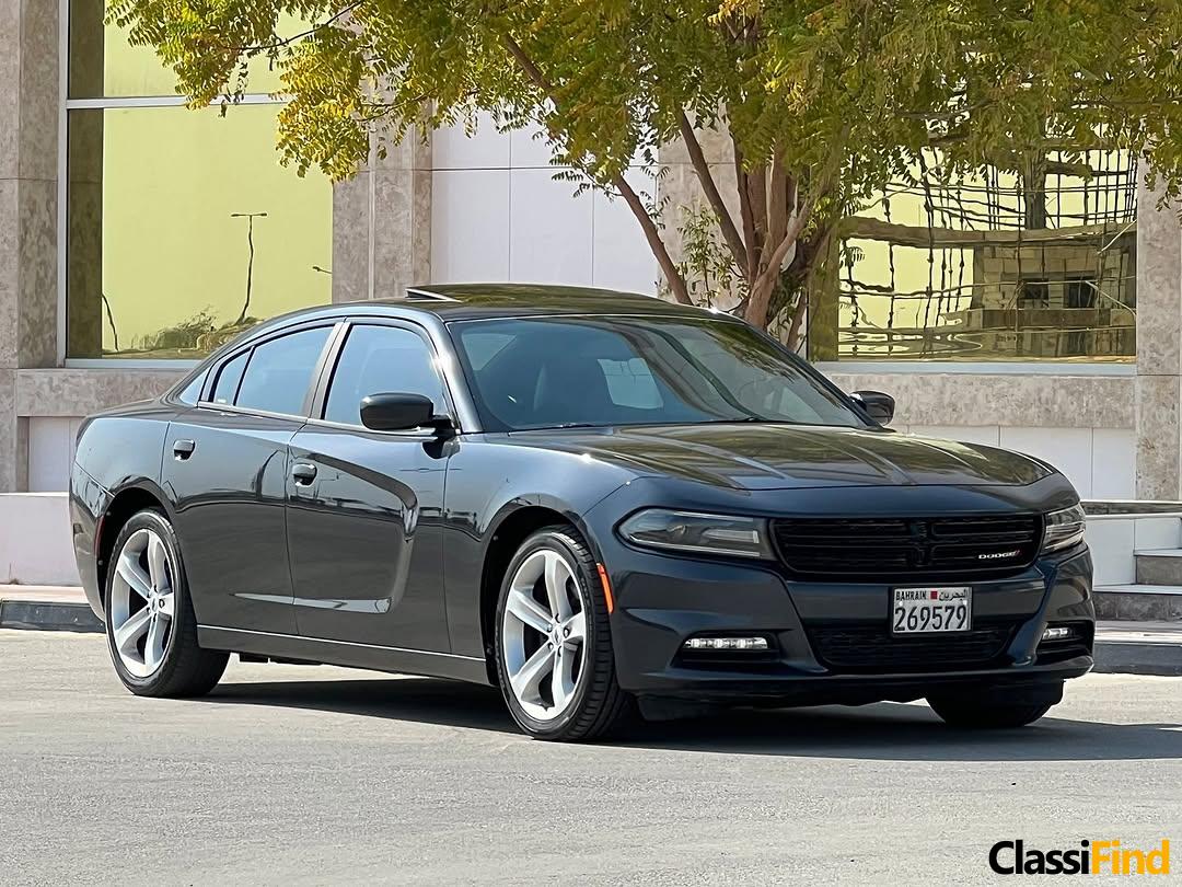 FOR SALE: DODGE CHARGER V6 SXT