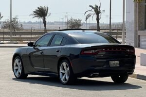 FOR SALE: DODGE CHARGER V6 SXT