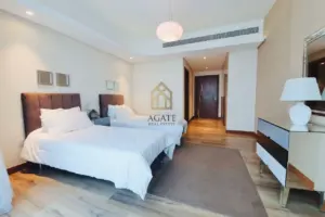 شقة فاخرة للغاية | إطلالة خلابة على البحر | غرفة خادمة