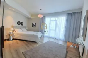 شقة فاخرة للغاية | إطلالة خلابة على البحر | غرفة خادمة