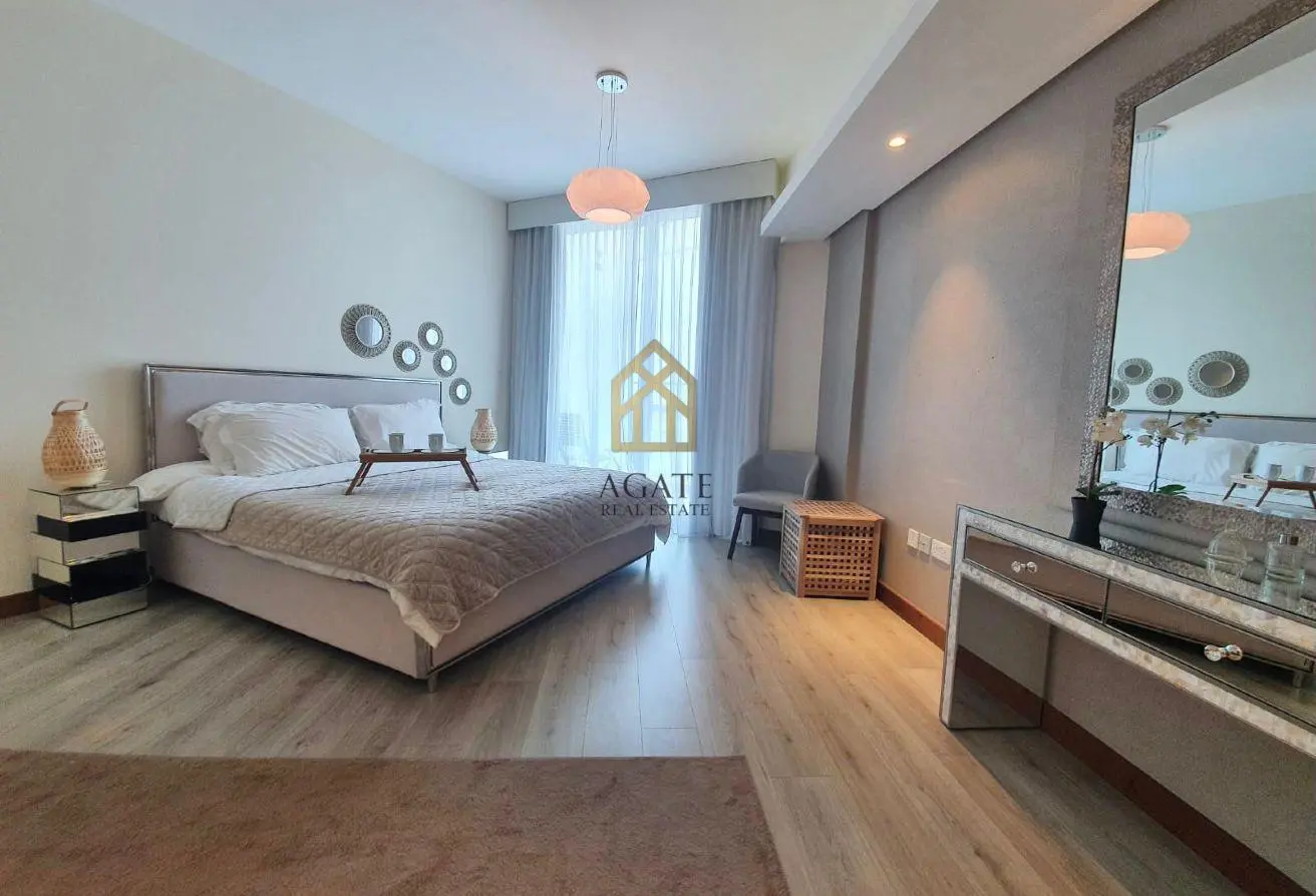 شقة فاخرة للغاية | إطلالة خلابة على البحر | غرفة خادمة