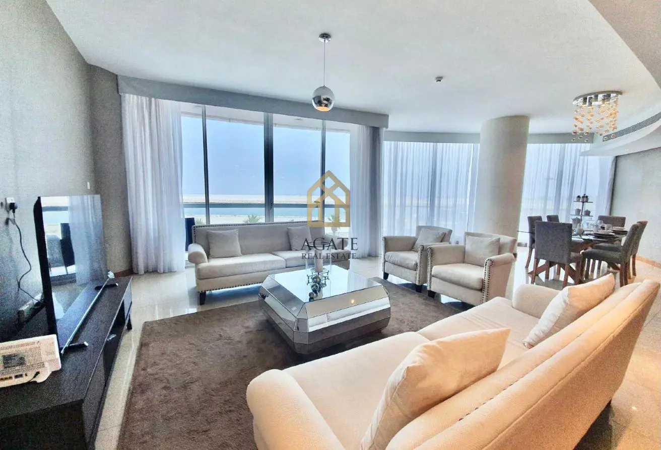 شقة فاخرة للغاية | إطلالة خلابة على البحر | غرفة خادمة