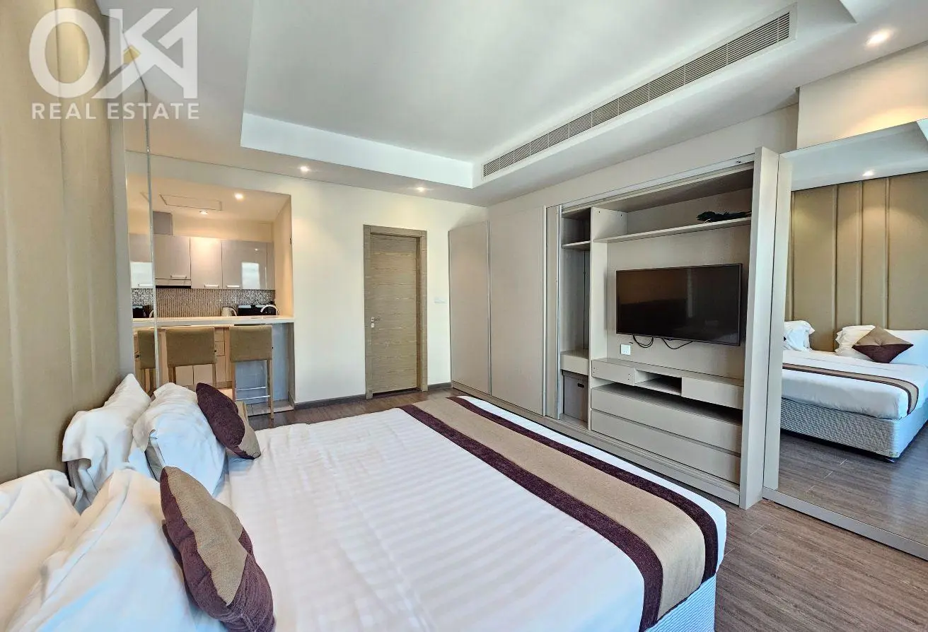 Bright luxury home near Juffair Mall, all included