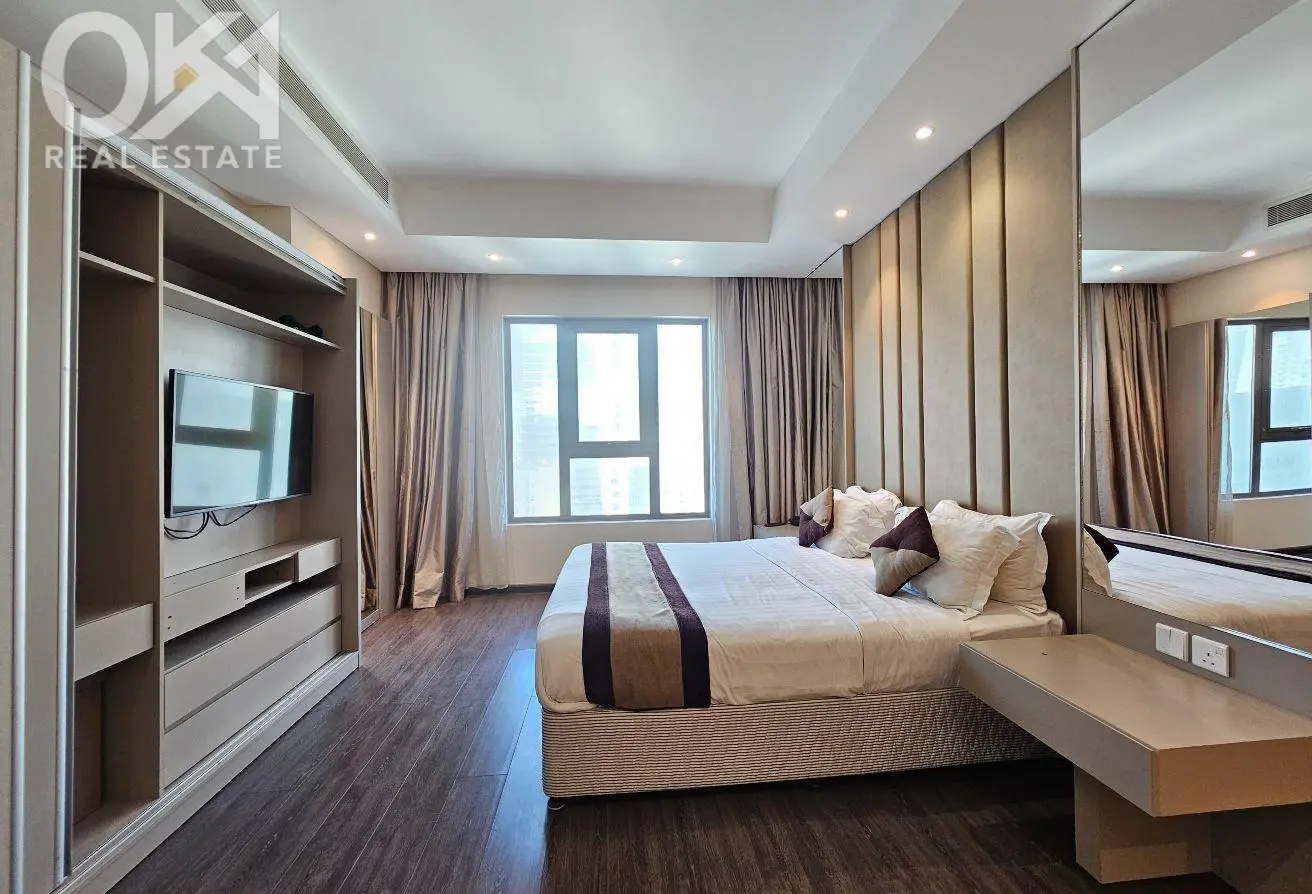 Bright luxury home near Juffair Mall, all included