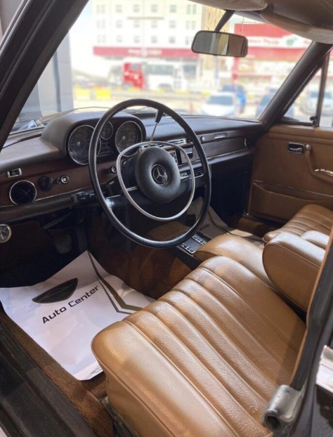 For Sale: Classic 1971 Mercedes-Benz S-Class in Excellent Condition