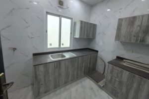 For Sale: Commercial Investment Building with 5 Retail Shops, 5 Bathrooms, and 4 Prime Location Commercial Apartments