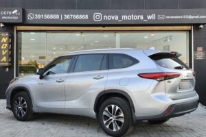 For Sale: Immaculate 2020 Toyota Highlander Hybrid – Low Mileage