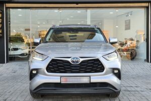 For Sale: Immaculate 2020 Toyota Highlander Hybrid – Low Mileage