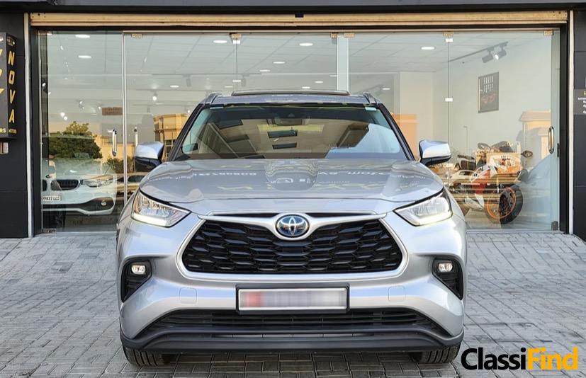 For Sale: Immaculate 2020 Toyota Highlander Hybrid – Low Mileage