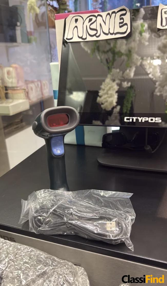 Used cashier device for sale in excellent condition with all accessories.
