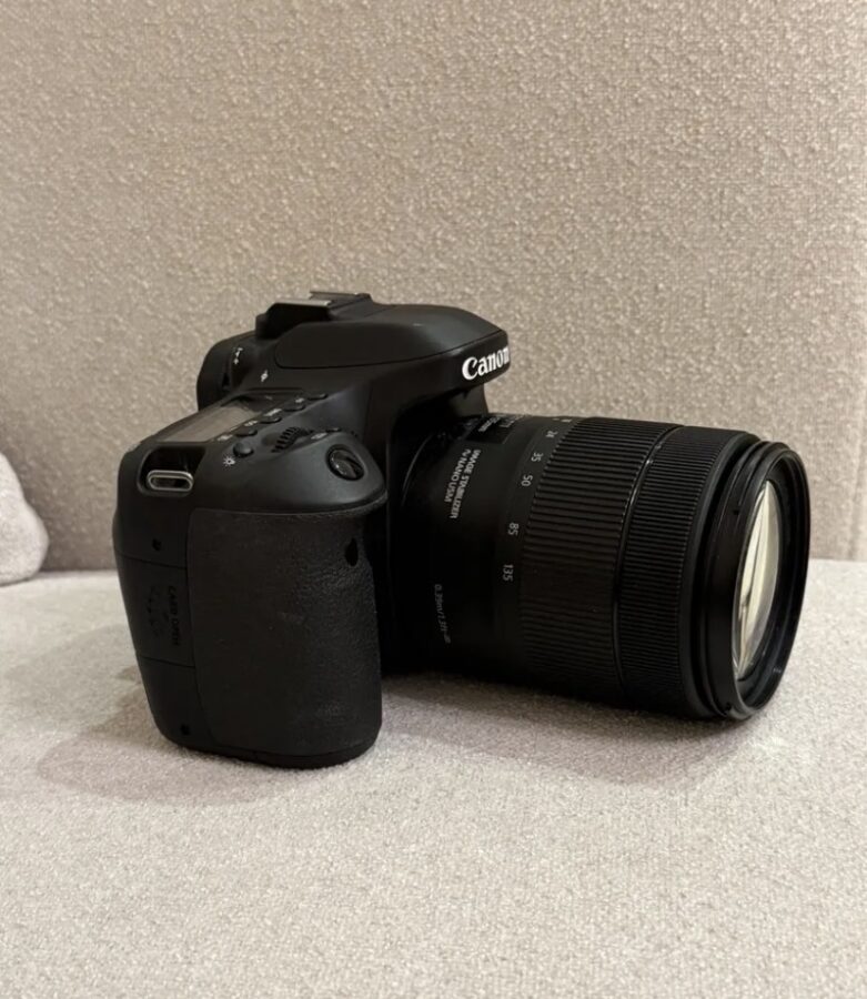 Canon 80D Camera – Lightly Used with 18-135mm Lens, Excellent Condition