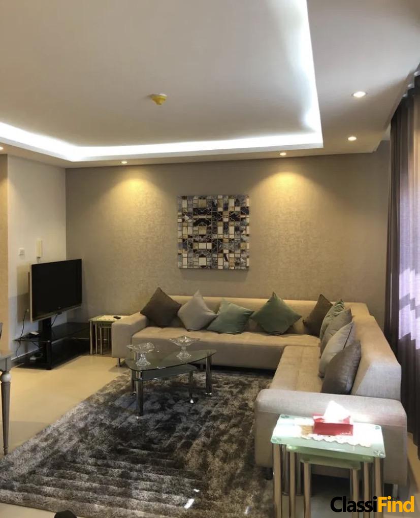 Charming 2-Bedroom Flat for Sale in Amwaj: Modern Amenities & Prime Location