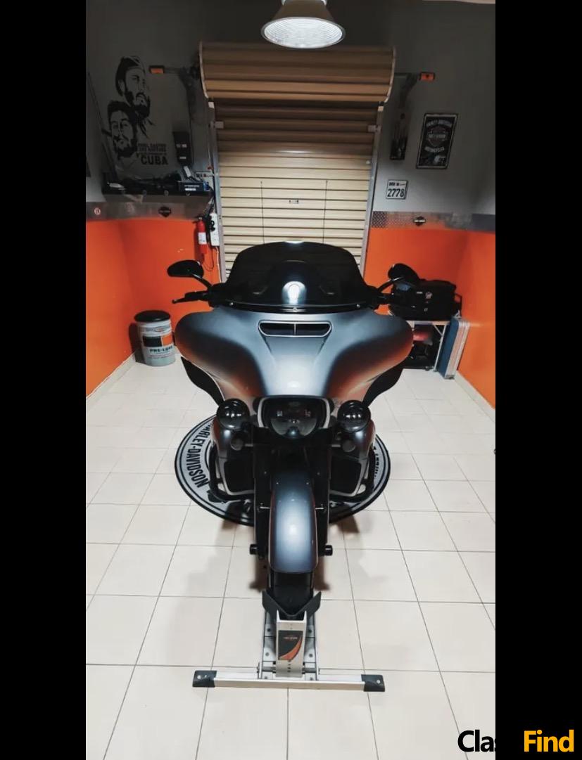 للبيع: دراجة هارلي ديفيدسون ألترا CVO FLHTKSE 2019 الحصرية – فريدة من نوعها في البحرين