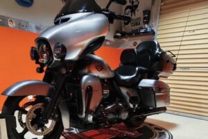 Exclusive 2019 Harley Davidson Ultra CVO FLHTKSE for Sale – Unique 1 of 1 in Bahrain