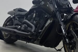 For Sale: 2010 Harley Davidson V-Rod Muscle with Full Carbon Fiber Upgrades – Immaculate Condition