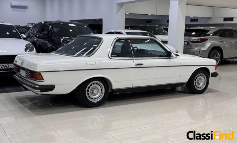 للبيع: مرسيدس بنز 280C موديل 1985 بحالة ممتازة – أناقة كلاسيكية، مُحافظة جيدًا، وعدد كيلومترات منخفض