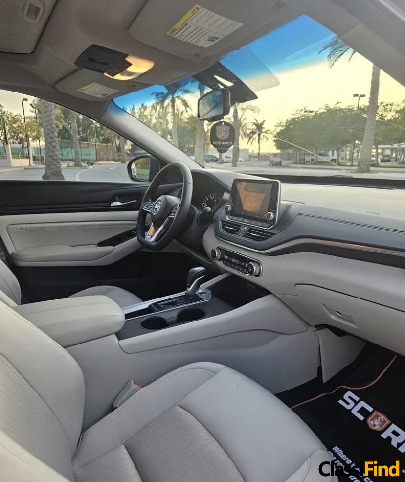 For Sale: 2019 Nissan Altima SV Full Option – Excellent Condition