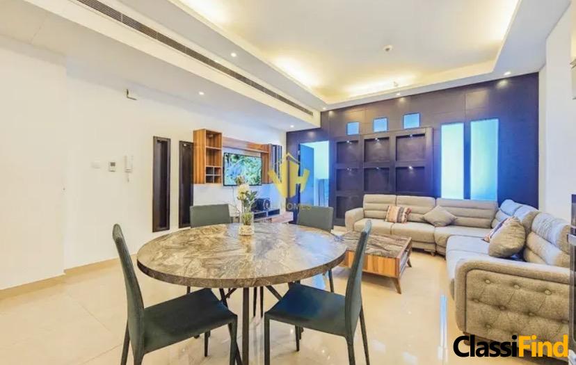 Luxurious High-Rise Apartment with Stunning Sea Views and Exclusive Amenities