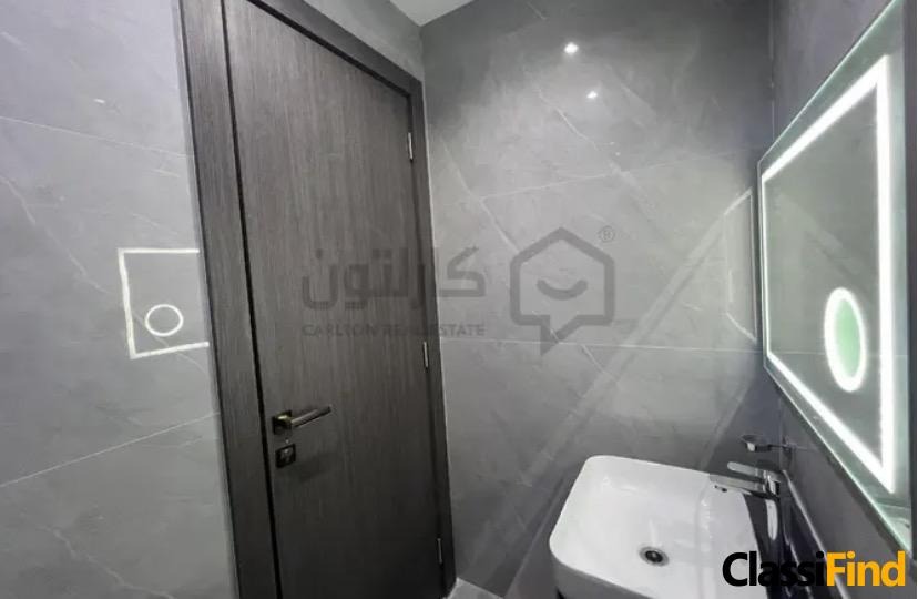 Modern High-Floor Apartment with Stunning Sea View in Prime Location