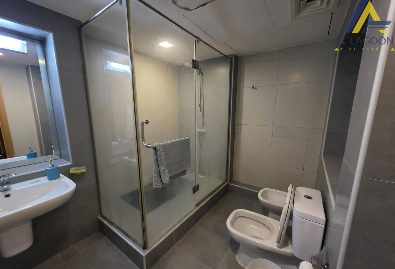 Luxurious Apartments for Rent in Amwaj Avenue: Inclusive Services Available