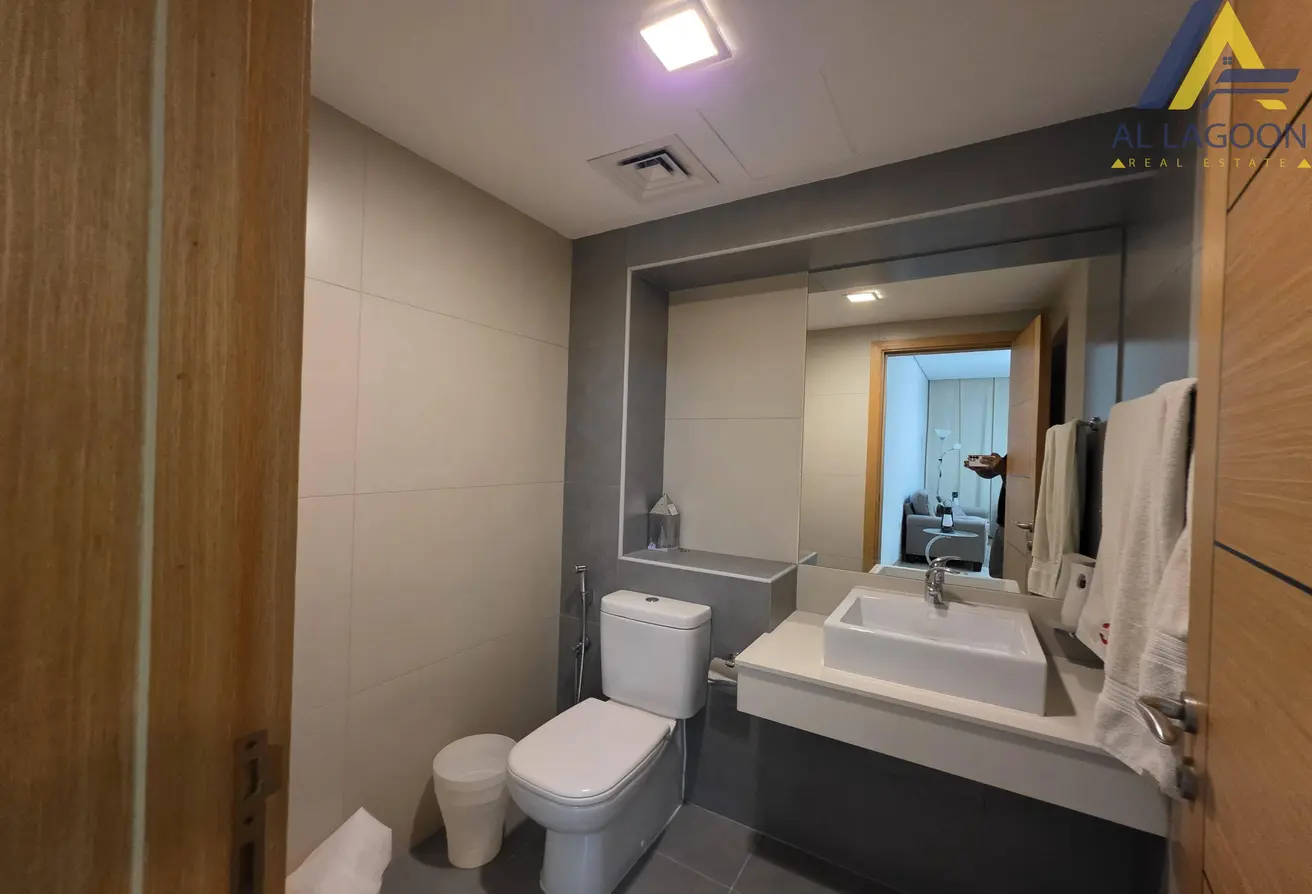 Luxurious Apartments for Rent in Amwaj Avenue: Inclusive Services Available