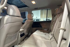 2018 Toyota Land Cruiser GXR V8: Premium Off-Road SUV with Advanced Features