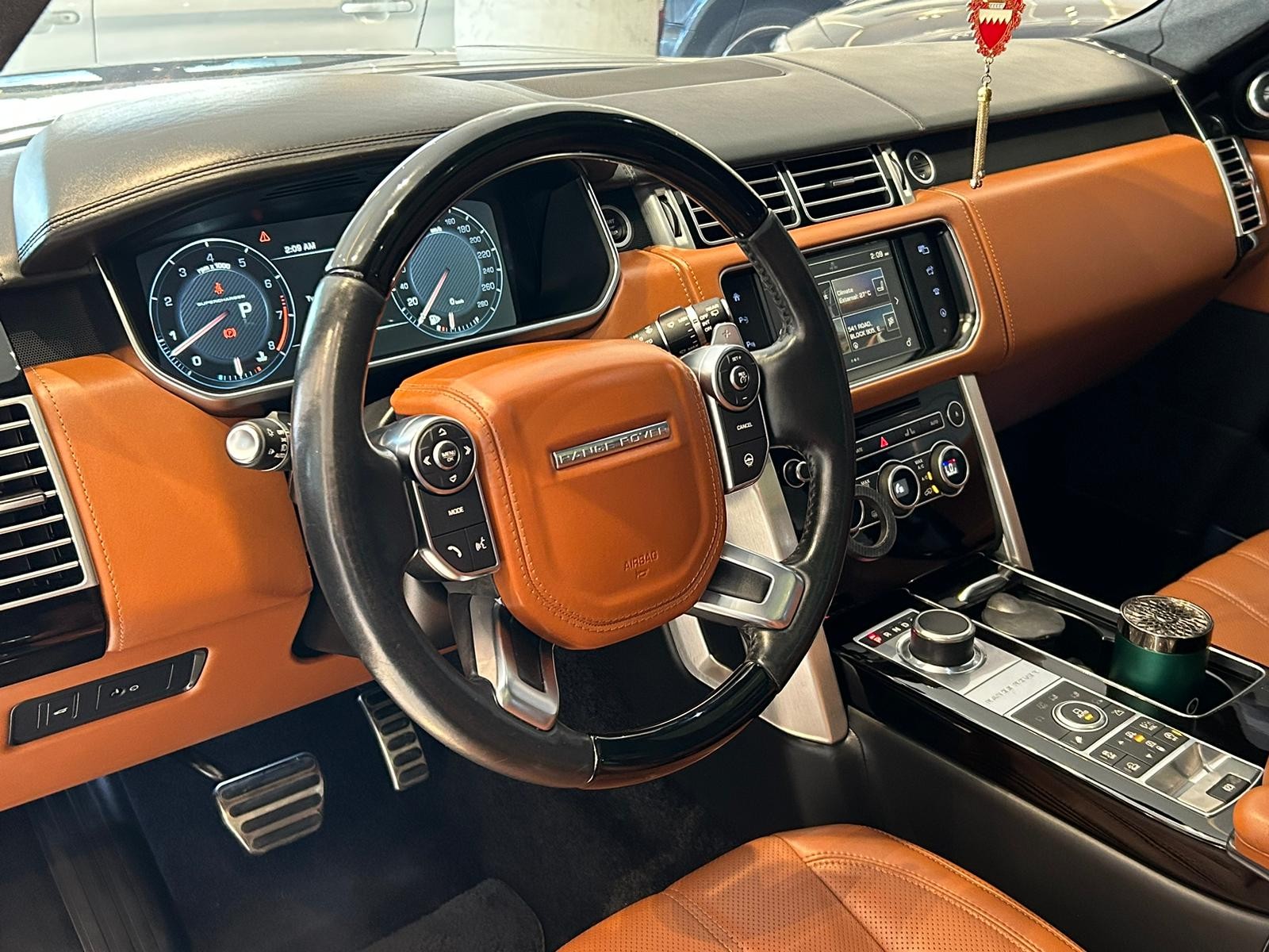 2016 Range Rover Vogue Autobiography Supercharged – Premium Luxury SUV for Sale