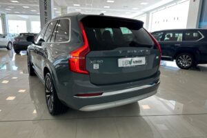 Volvo XC90 T8 Inscription Recharge — 2022 — AWD — Plug-in Hybrid – Bahrain